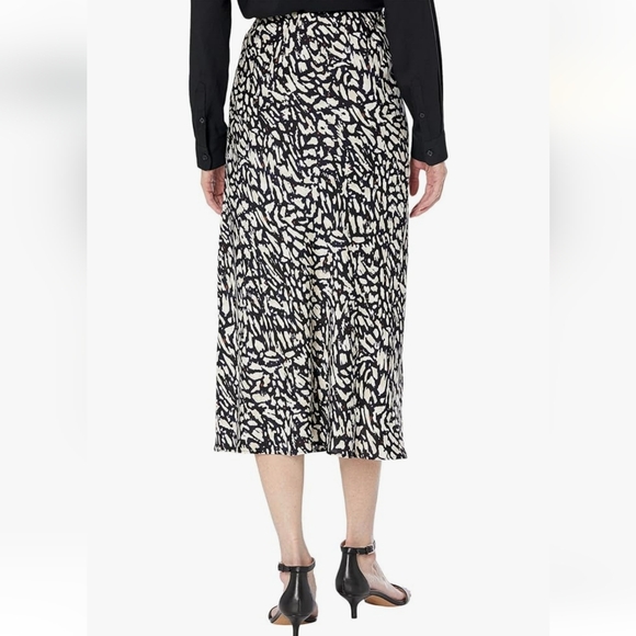 COPY - NWT Nic + Zoe Textured Night Midi Skirt in Black Multi - Picture 2 of 11